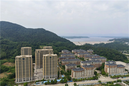 华润家园3室2厅1卫137车位附房/16二十楼80万